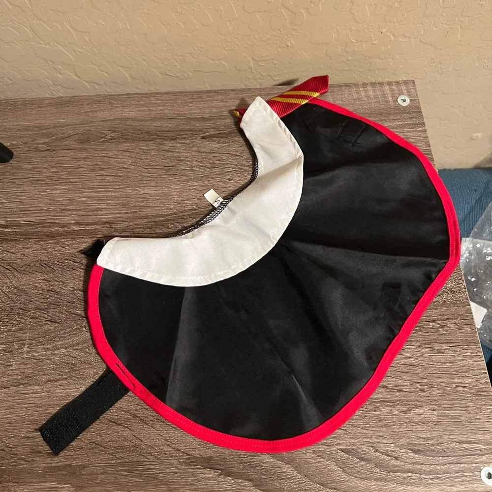 Cat Harry Potter Gryffindor Halloween Dress Up Cosplay Costume Cape Glasses NWT